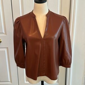 Evereve faux leather puff 3/4 sleeve top small